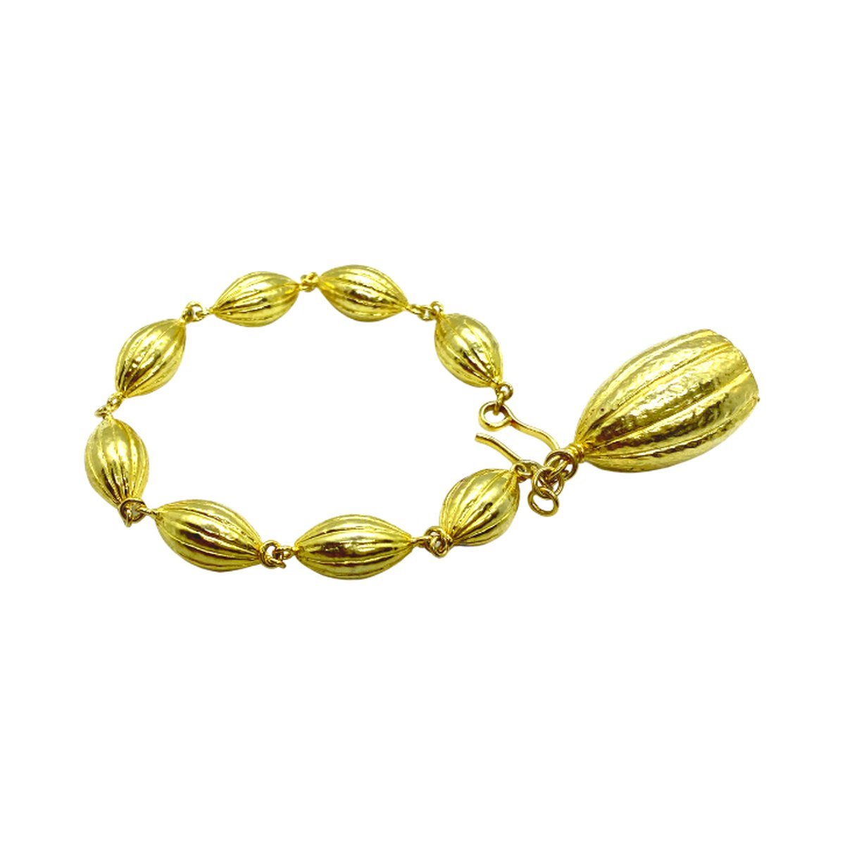 Cocoa pod bracelet, designed by Anitanja Lawaetz